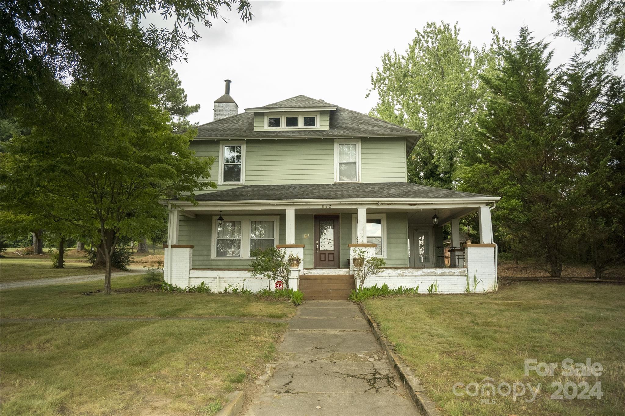 Main Ave, Taylorsville, NC 28681
