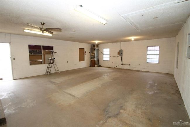 View of garage | Image 7