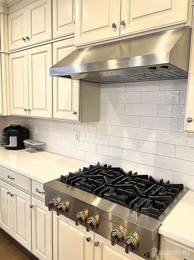7 Concord Ct, Townhouse with 3 bedrooms, 3 bathrooms and null parking in Warren NJ | Image 7