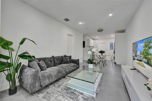a-7520 Ne 3rd Avenue, Miami, FL, 33138 | Card Image