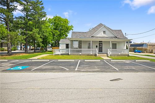 1103 W Elm St, Rogers, AR, 72756-4235 | Card Image