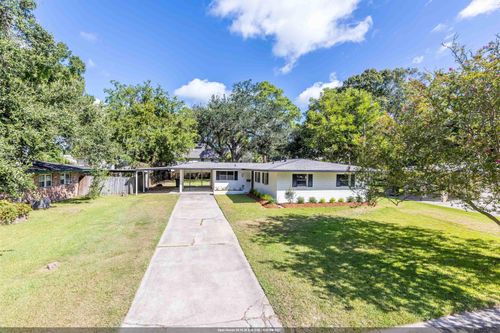 8013 Brandon Dr, Baton Rouge, LA, 70809-1247 | Card Image