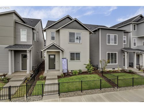 2109 36th Ave, Forest Grove, OR, 97116 | Card Image
