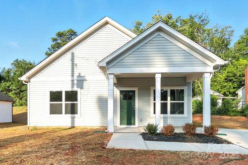 605 Meadow St, Spencer, NC, 28159-2230 | Card Image