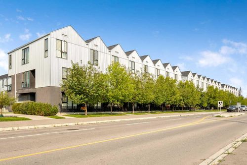 3529 69 St Nw, Calgary, AB, T3B6E8 | Card Image