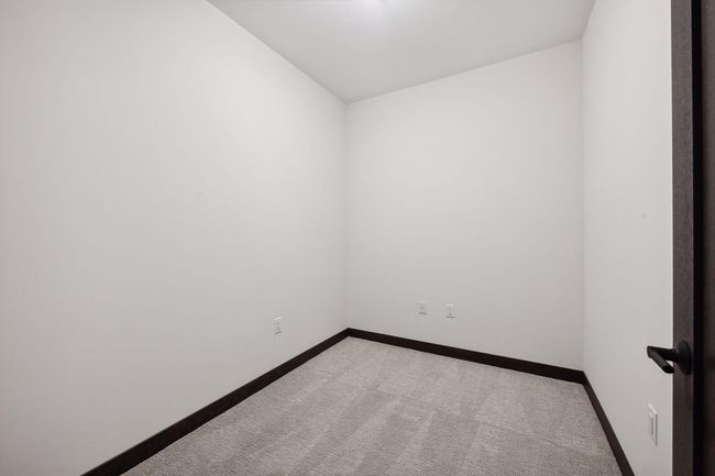 APT-204 - 253 Lake St E, Condo with 1 bedrooms, 1 bathrooms and null parking in Wayzata MN | Image 22