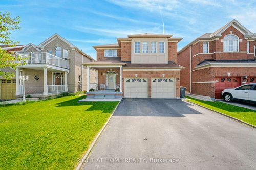 122 Fletcher'S Creek Blvd, Brampton, ON, L6X4V3 | Card Image