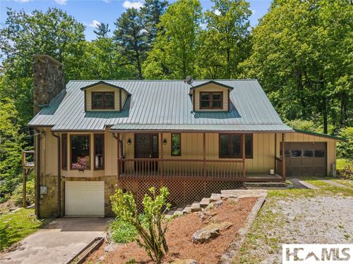44 Rainbow Rd, Highlands, NC, 28741-7527 | Card Image