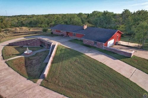 7627 46th St, Ozawkie, KS, 66070-6014 | Card Image