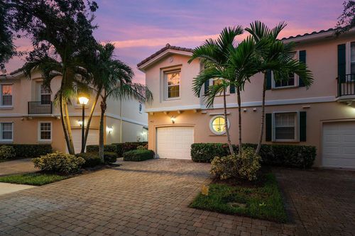 462 Capistrano Dr, Palm Beach Gardens, FL, 33410-4300 | Card Image