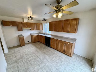 5101 55 Ave, House other with 3 bedrooms, 3 bathrooms and null parking in St. Paul AB | Image 3