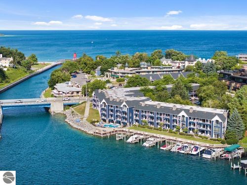 104-100 Michigan Ave, Charlevoix, MI, 49720-1803 | Card Image
