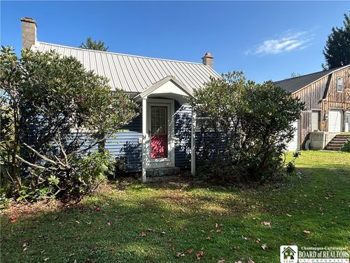 2138 Magnolia Ave, Ashville, NY, 14710-9607 | Card Image