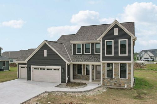 1233 Green Tree Drive, OCONOMOWOC, WI, 53066 | Card Image