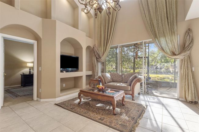 9244 Pecky Cypress Way, House other with 5 bedrooms, 4 bathrooms and null parking in ORLANDO FL | Image 9