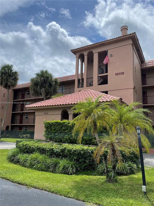 apt-301-10110 Boca Entrada Blvd, Boca Raton, FL, 33428-5840 | Card Image