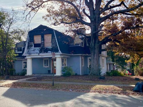 4523 Woodlawn Dr, Little Rock, AR, 72205-3858 | Card Image