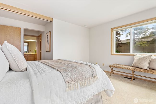 Primary bedroom | Image 21