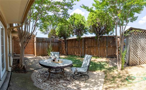 13769 Brookgreen Cir, Dallas, TX, 75240-5812 | Card Image