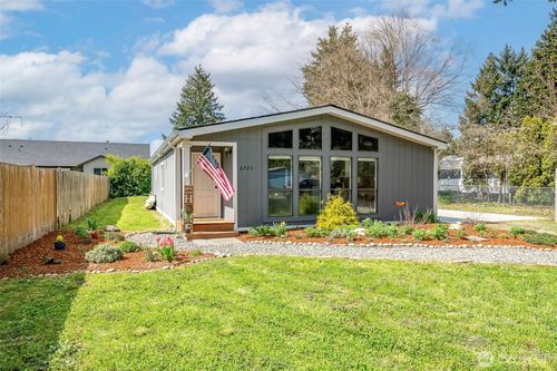 8725 Pepperidge Ln Se, Yelm, WA, 98597-9467 | Card Image