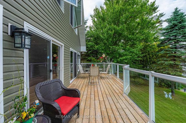 1075 Comak Cres, House other with 4 bedrooms, 4 bathrooms and 6 parking in Algonquin Highlands ON | Image 41