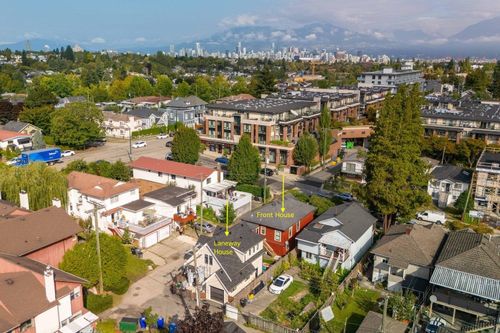 720 E 30th Ave, Vancouver, BC, V5V2V9 | Card Image