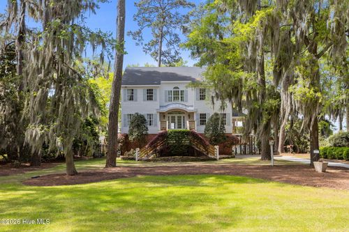 127 Riverview Dr, Washington, NC, 27889-9763 | Card Image