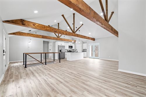 644 Highway 13, Cunningham, TN, 37052-5037 | Card Image