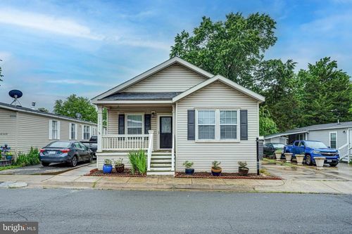 14511 Lake Central Dr, CHANTILLY, VA, 20151-3918 | Card Image