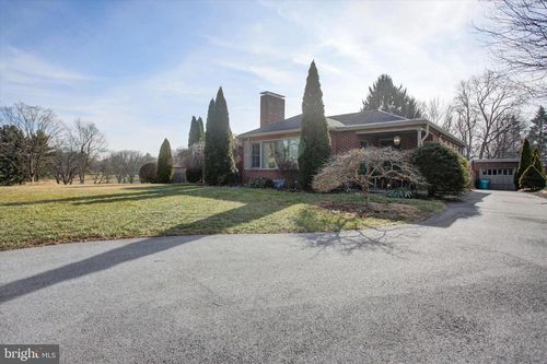 18807 Crofton Rd, HAGERSTOWN, MD, 21742-2704 | Card Image