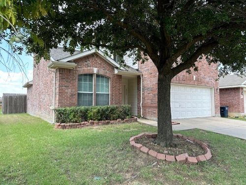 8404 Autumn Creek Trl, Fort Worth, TX, 76134-8443 | Card Image