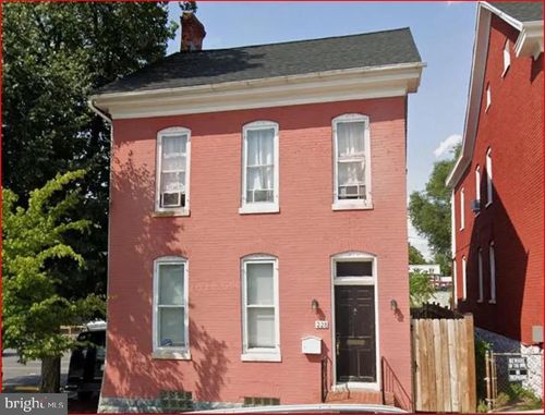 228 E Washington St, HAGERSTOWN, MD, 21740-5721 | Card Image