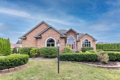 48290 Fir Ct, Shelby Twp, MI, 48315-4227 | Card Image