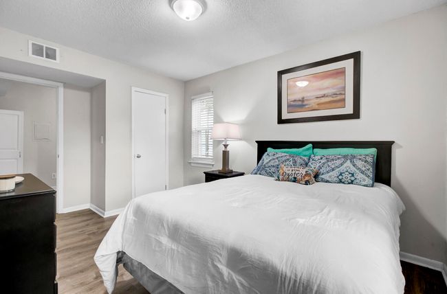 21 Rivers Point Row 4B | Image 9