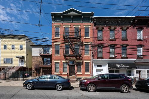 2l-96 Bowers St, Jersey City, NJ, 07307-2009 | Card Image