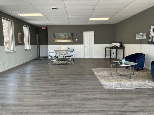 105 S College St, Huntsville, AR, 72740 | Card Image