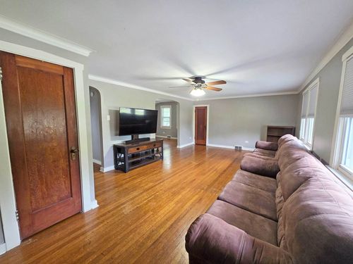 2-249 E Park Boulevard, Villa Park, IL, 60181 | Card Image