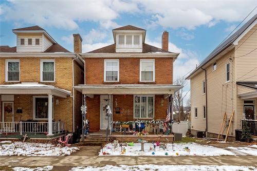 632 Penn Ave, Midland, PA, 15059-1417 | Card Image