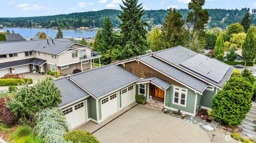8033 Bayridge Ave, Gig Harbor, WA, 98332-1875 | Card Image