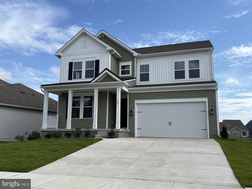 823 Merlin Dr, MIDDLETOWN, DE, 19709-5100 | Card Image