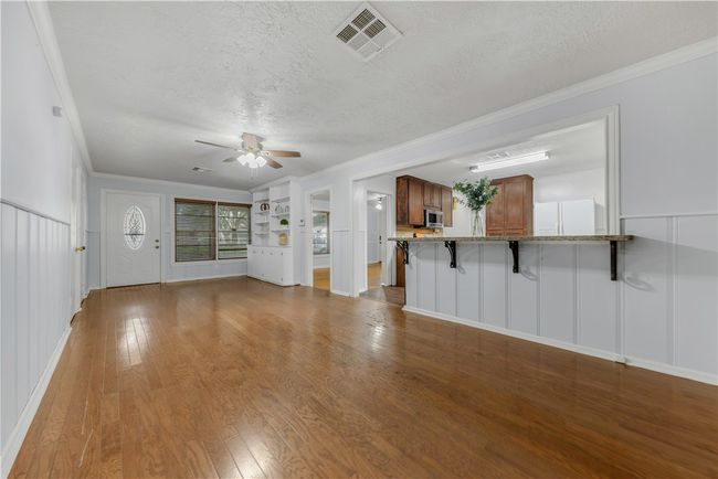1105 E 30 Th St, House other with 3 bedrooms, 2 bathrooms and null parking in Bryan TX | Image 7