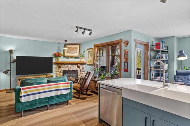 301 - 170 Crossbow Pl, Condo with 2 bedrooms, 2 bathrooms and 2 parking in Canmore AB | Image 15