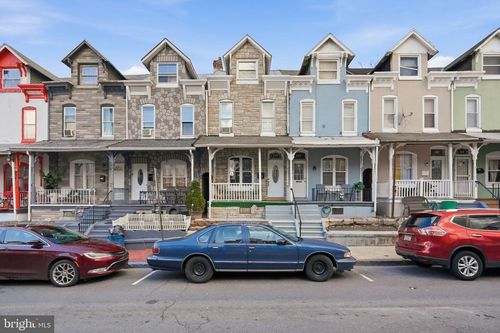 325 Pear St, READING, PA, 19601-2912 | Card Image
