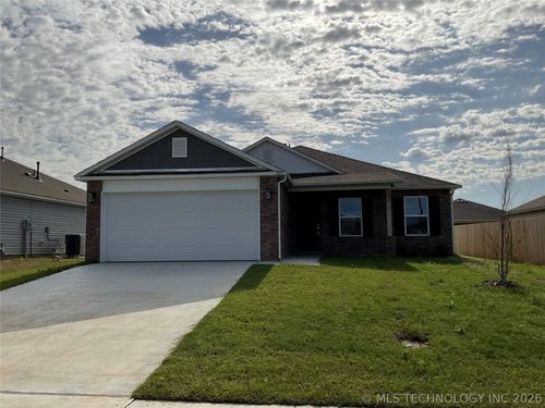 1519 N 81st St, Broken Arrow, OK, 74014-7453 | Card Image