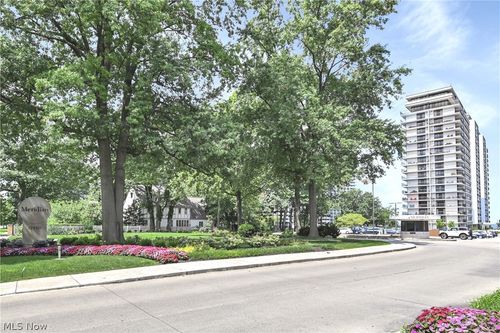 1407-1401-12550 Lake Avenue 12550 Lake Avenue Avenue, Lakewood, OH, 44107 | Card Image