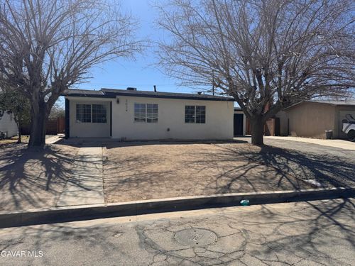 2024 Sweetbrier Street, Palmdale, CA, 93550 | Card Image