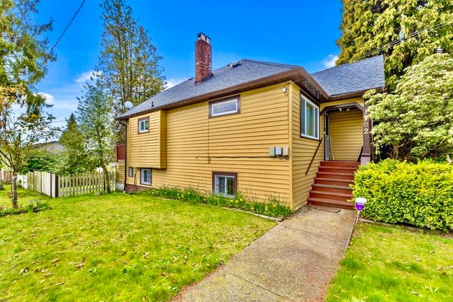 1702 Dublin Street, House other with 5 bedrooms, 1 bathrooms and 1 parking in New Westminster BC | Image 2