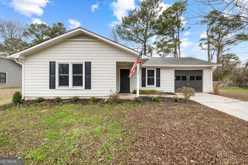 240 N Hampton Dr, Fayetteville, GA, 30215-2263 | Card Image