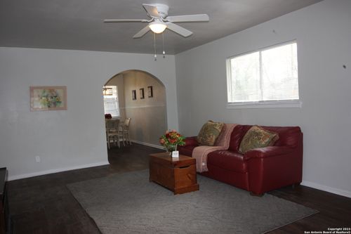 536 Southtrail Dr, San Antonio, TX, 78216-3750 | Card Image