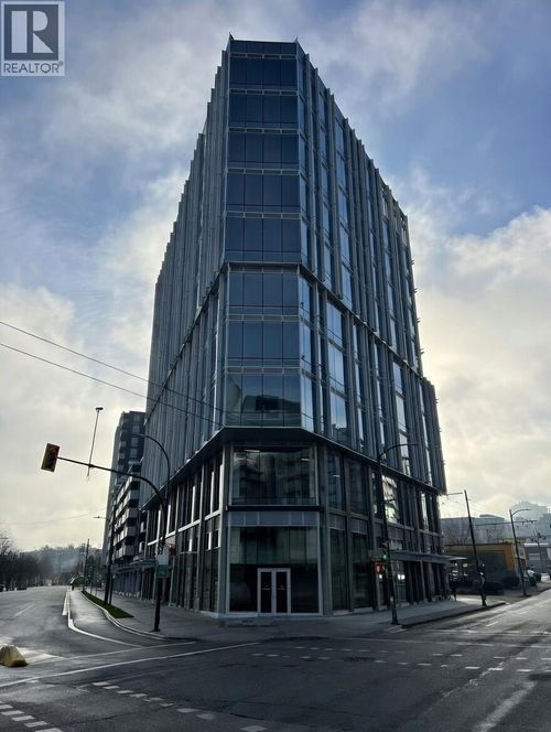 1712 Main St, Vancouver, BC, V5T1A5 | Card Image